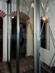 Двери с зеркальной мозаикой для шкафа-купе