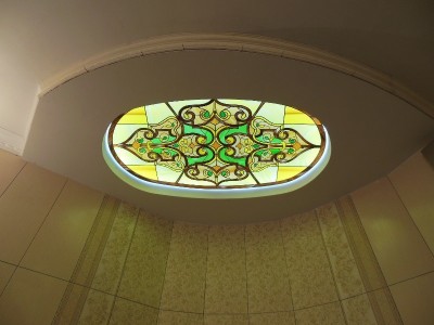 Витражный потолок с подсветкой (пленочный витраж)