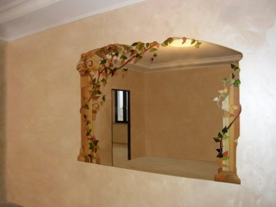 Зеркало с флористичным витражным рисунком