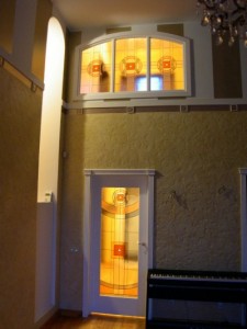 Двери и окна с пленочным виражом