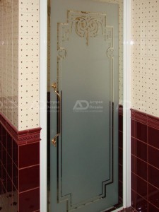 Распашная дверь (осветленное стекло с пескостр. рисунком)